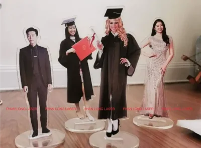 20+ Địa chỉ Làm Standee Mica Acrylic đẹp giá rẻ lấy liền trong 10 phút
